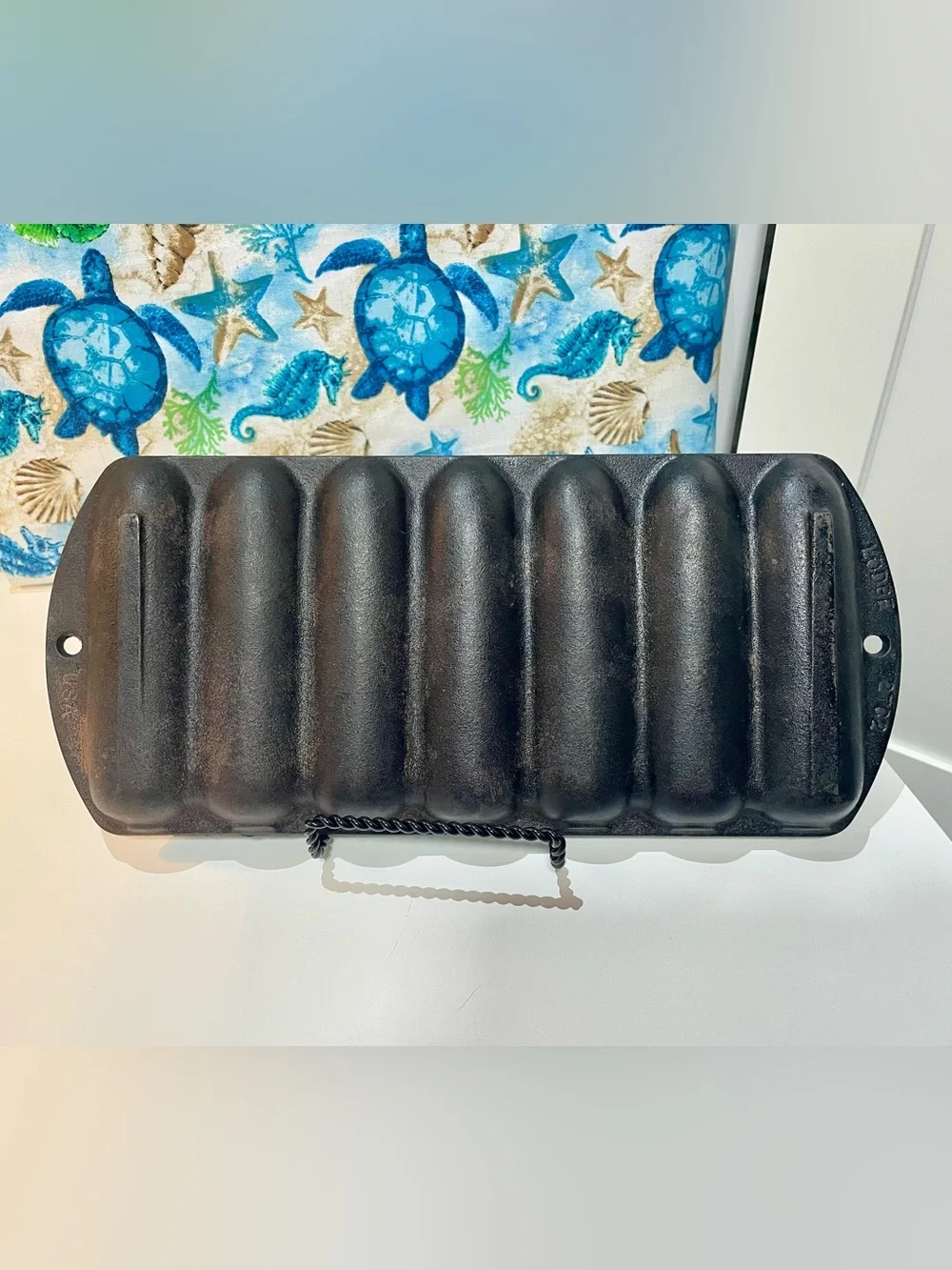 Vintage Lodge Cast Iron 2702 Cornbread Stick Pan 7-Ear Mold Made in USA Corn Cob